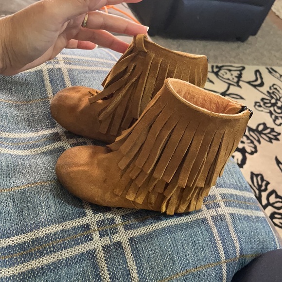 very cute brown girl notes in very good condition - Picture 2 of 7